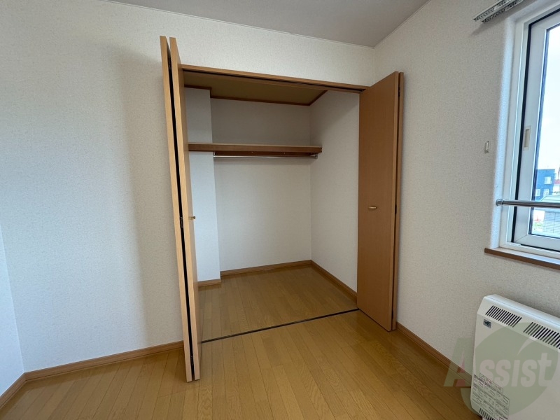 収納　こちらは収納です。物をしまう事ができますね！