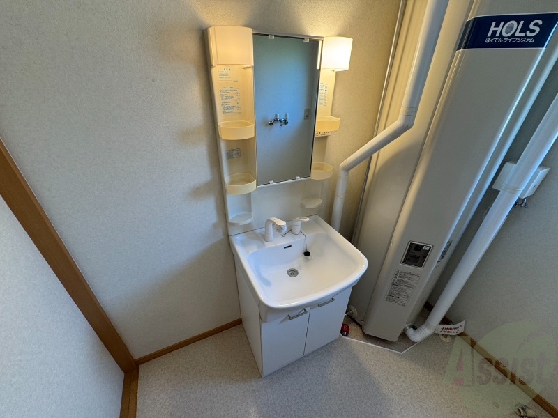 洗面設備　こちらに洗面台があります。朝の洗顔はこちらで。