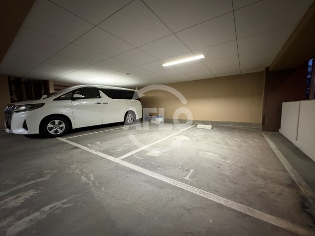 駐車場　マルーン平野　敷地内駐車場