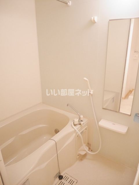 ＪＲ八高線 北藤岡駅 徒歩7分 2階建 築17年の風呂写真