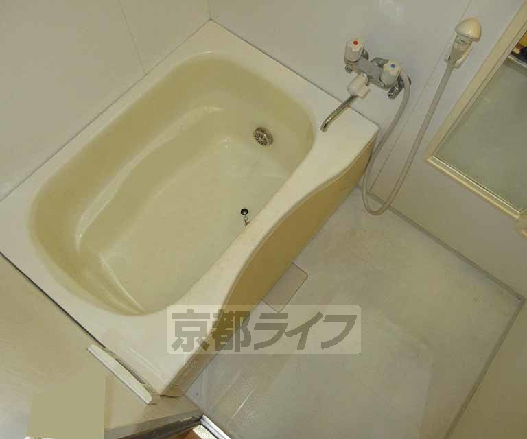 バス・シャワールーム　清潔感のあるバスルームです！