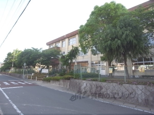 【山田マンションの小学校】