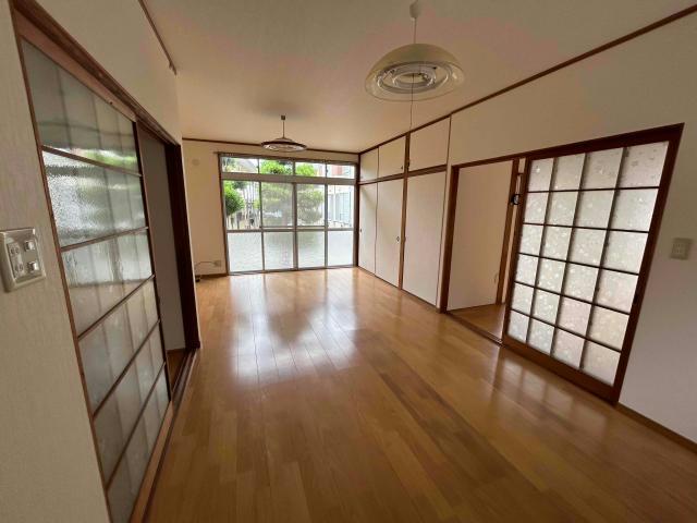 下関市 1階建 築52年の居間写真