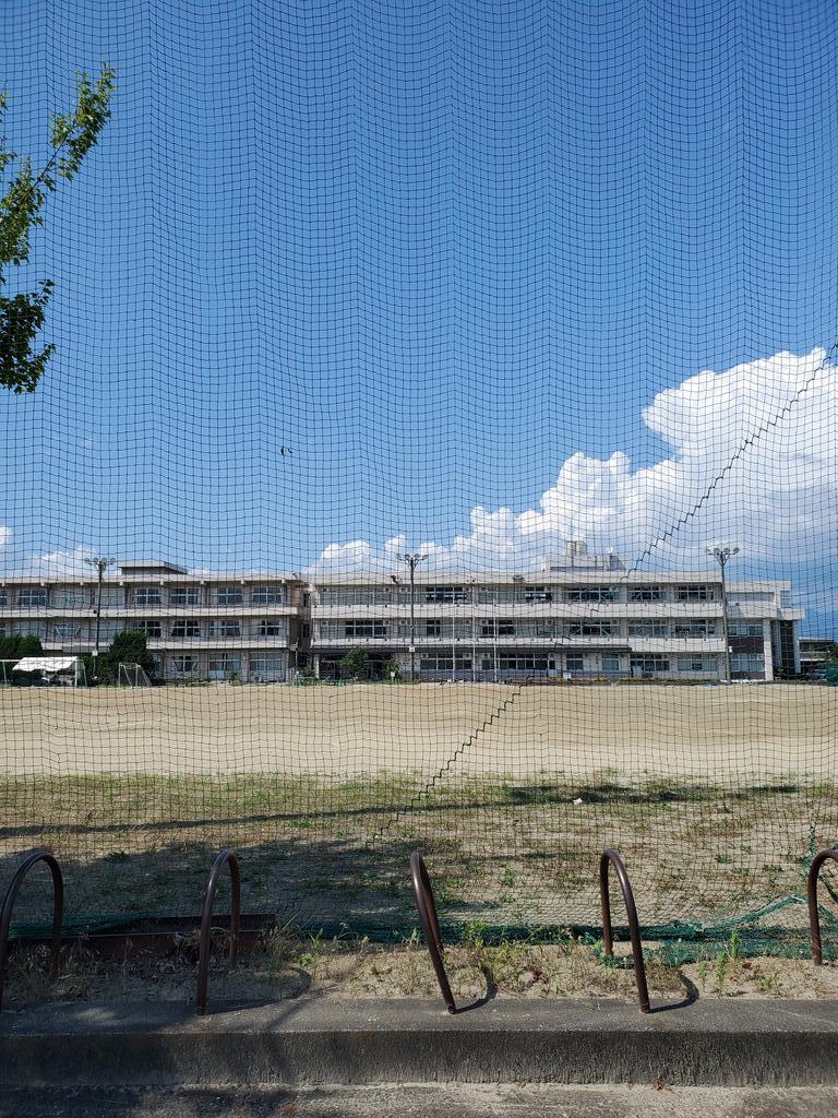 中学校　中央市立田富中学校（中学校）まで640m