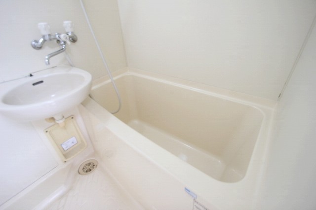 洗面設備　同物件別室です