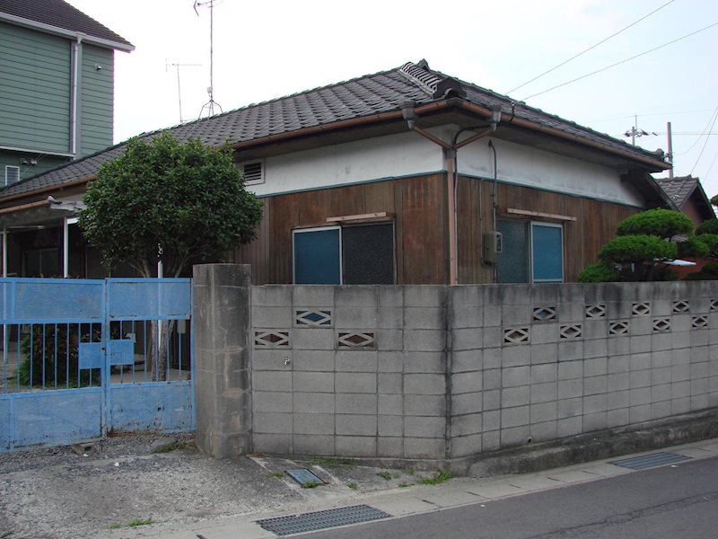 寒川貸家の建物外観