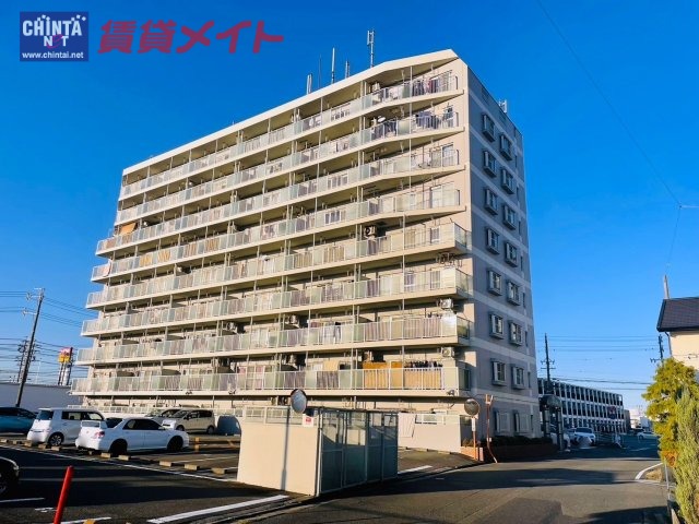 四日市市富士町のマンションの建物外観