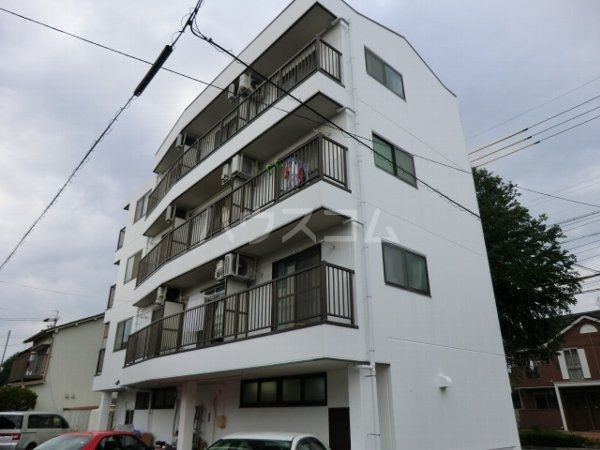 名古屋市守山区大永寺町のマンションの建物外観