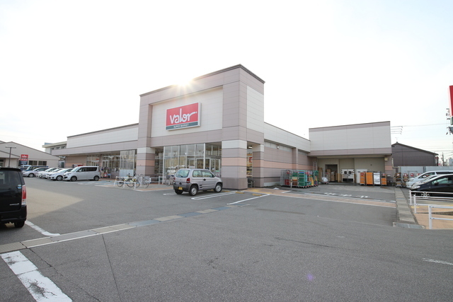 スーパー　バロー　清水町店（スーパー）まで750m