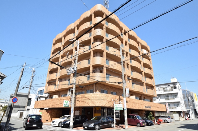 姫路市東延末のマンションの建物外観