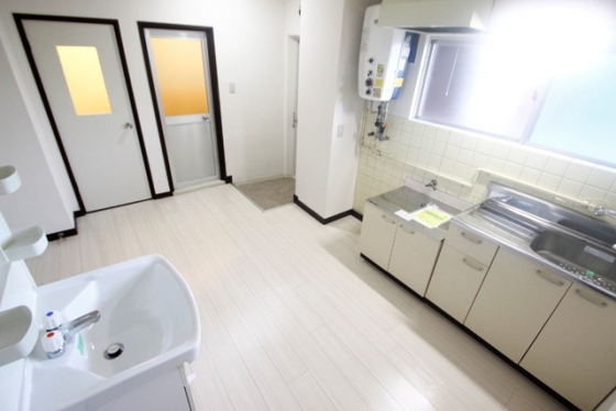 居室・リビング　※別部屋の写真です