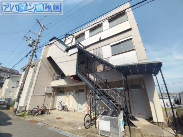 【キャッスルYOKOYAMAの建物外観】