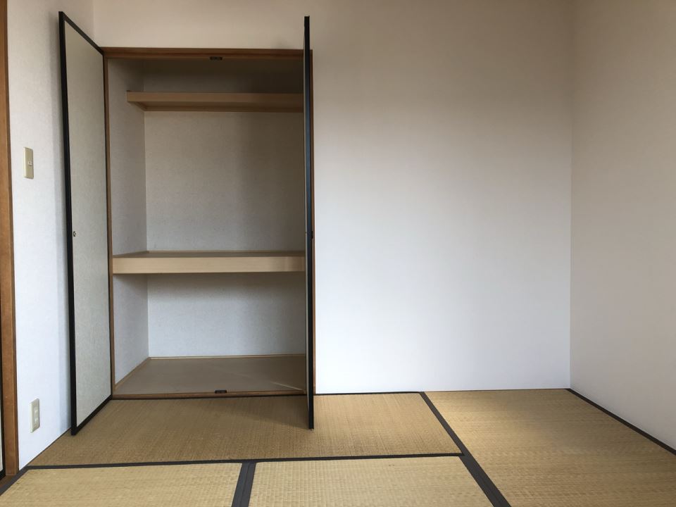 【ファミーユ小屋敷の収納】