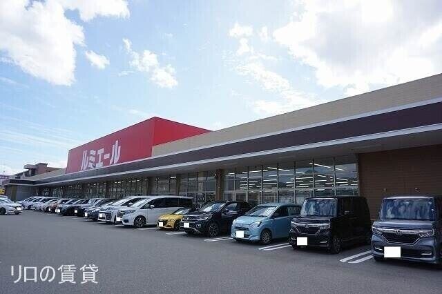 【福岡市博多区麦野のアパートのスーパー】