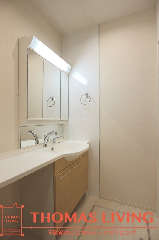 洗面設備　実際の写真を準備中の為、同じ建物の別室写真です。参考下さい。