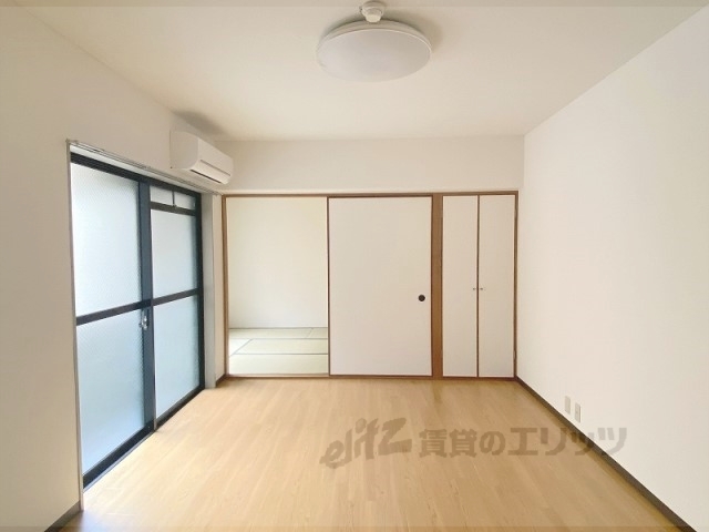 居室・リビング　リビング