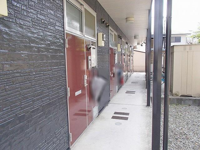 ＪＲ山陽本線 姫路駅 徒歩2分 2階建 築20年の玄関写真