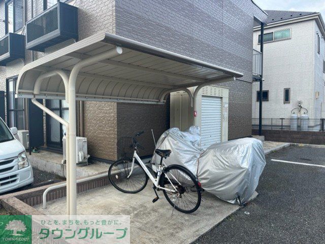 その他共有部分　屋根付き駐輪場