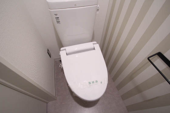 トイレ　※別部屋の写真です