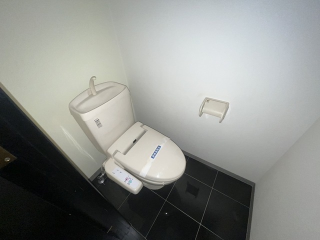 トイレ　別階１号室