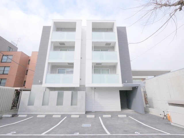 建物外観　北24条駅徒歩4分♪ペット可築浅物件♪当店仲介料無料です