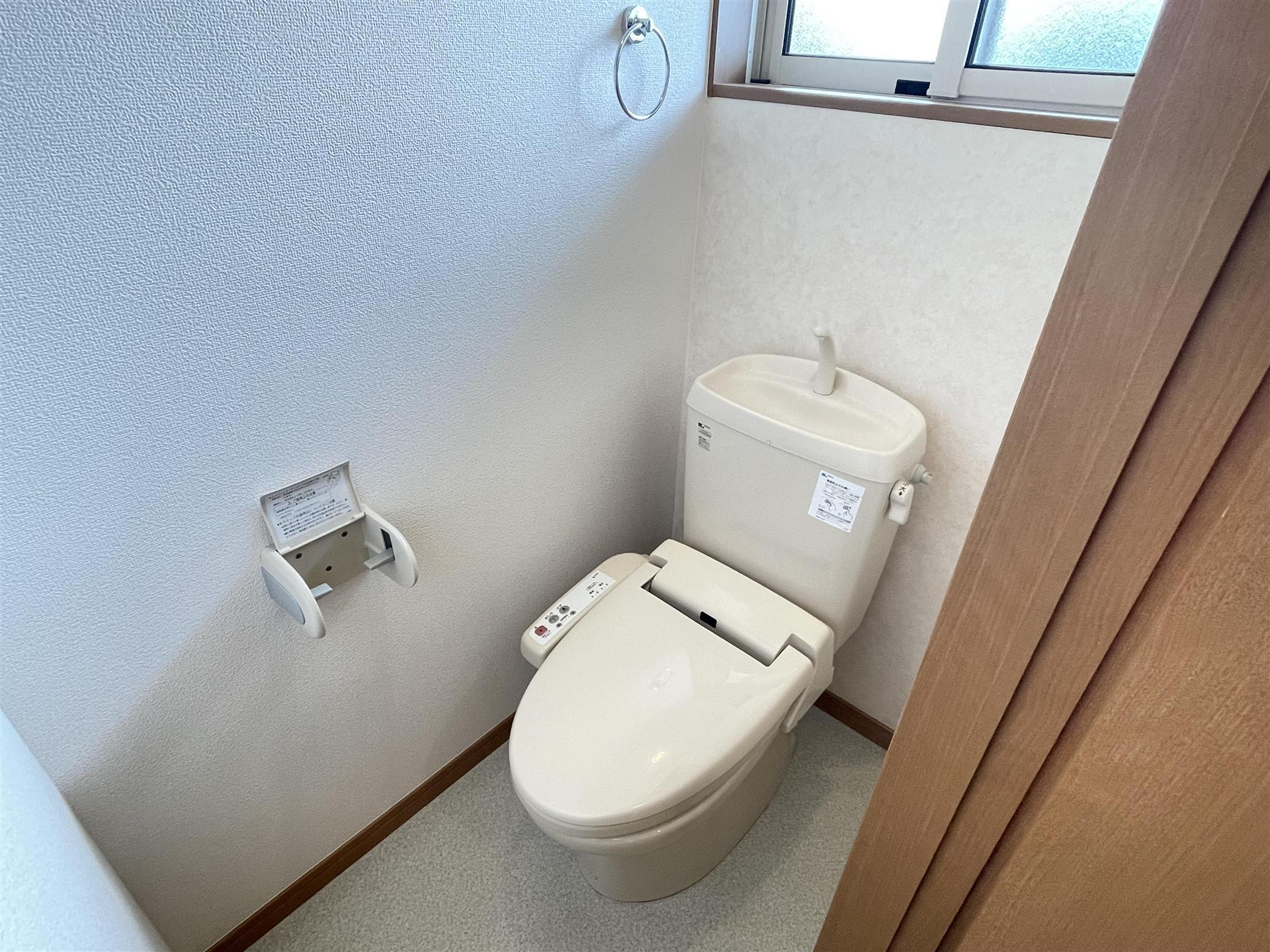 トイレ　温水洗浄便座で快適なトイレ生活を♪