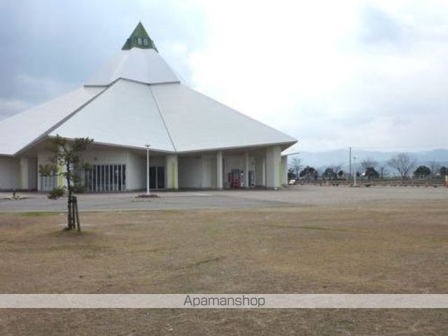 公園　ゆりの里公園（公園）まで750m