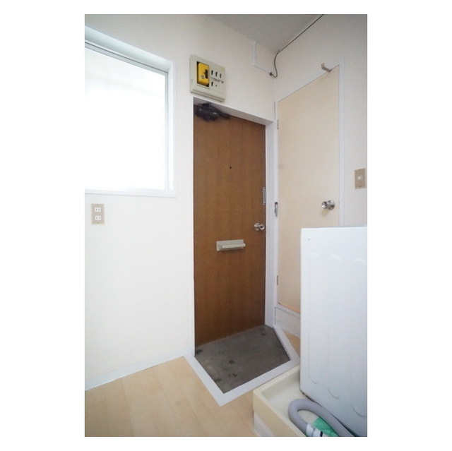 玄関　お掃除のしやすいタイプ