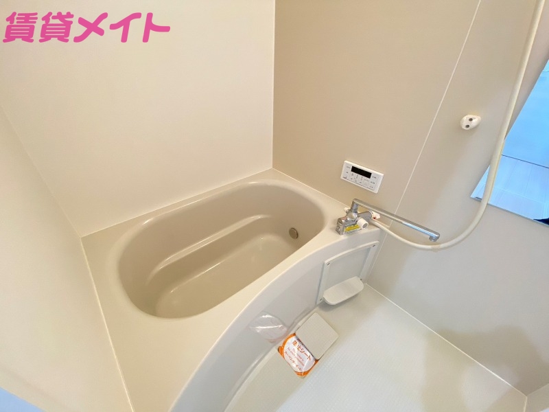 バス・シャワールーム　別部屋参考写真です。