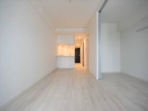 居室・リビング　室内