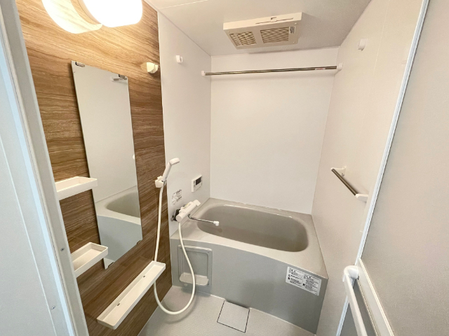 バス・シャワールーム　使いやすいバスルームです