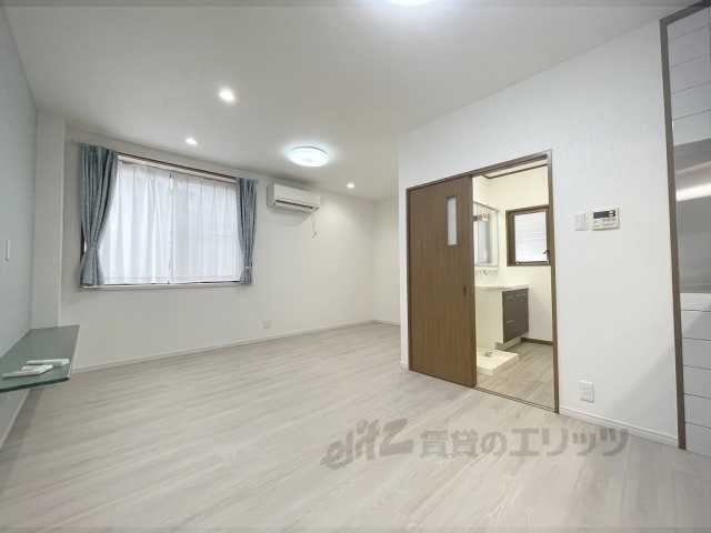 居室・リビング　リビング