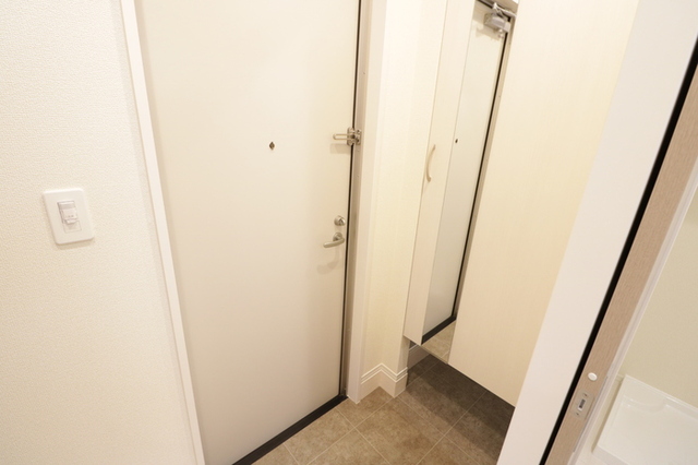 玄関　１０５・玄関