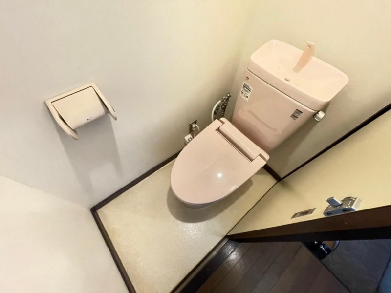 トイレ　トイレ