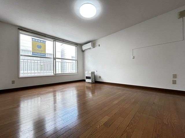 居室・リビング　リビング１