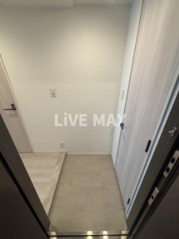 玄関　同間取り別部屋参考。