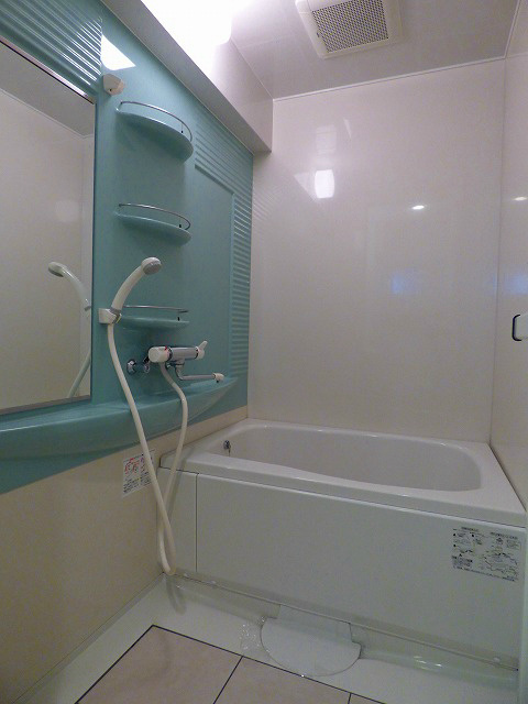 バス・シャワールーム　※写真と異なる場合現状優先。