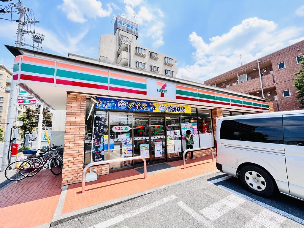 コンビニ　セブンイレブン練馬関町庚申通り店（コンビニ）まで242m