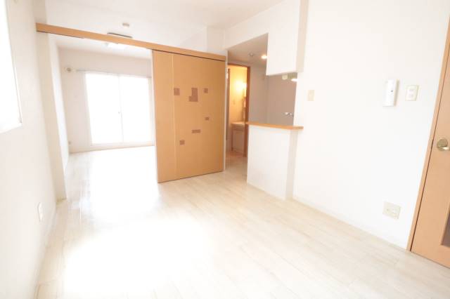 居室・リビング　明るいリビング♪