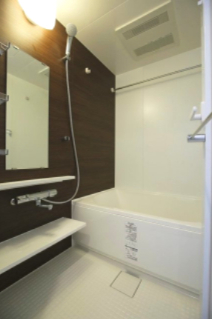 バス・シャワールーム　浴室