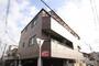 長瀬駅より徒歩9分 築24年 3階建の賃貸物件
