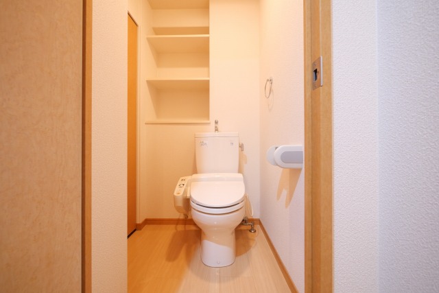 トイレ　トイレ