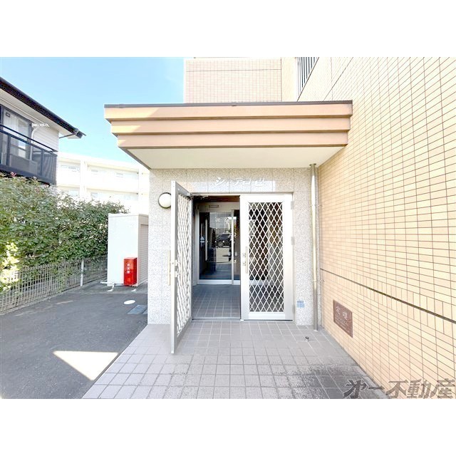 エントランス　エントランス