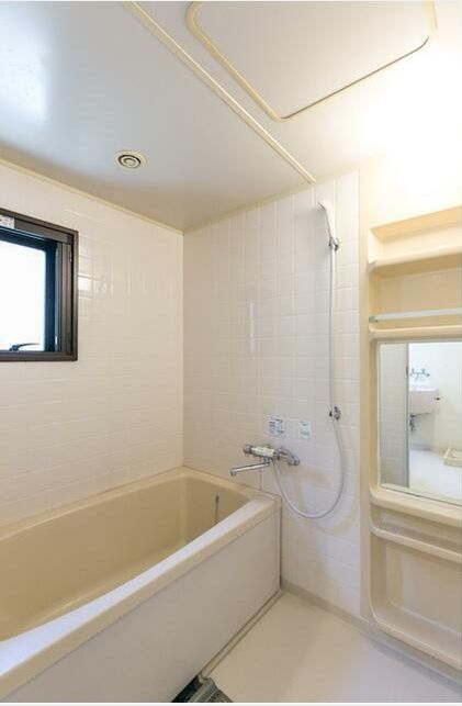 バス・シャワールーム　バス