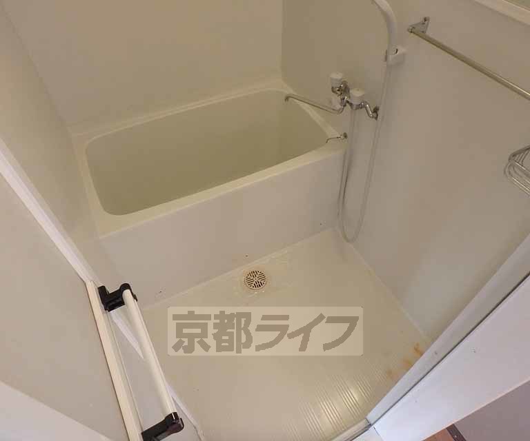 バス・シャワールーム　浴室写真です。