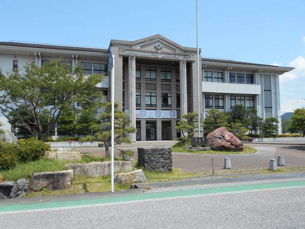 中学校　南中学校（中学校）まで1900m