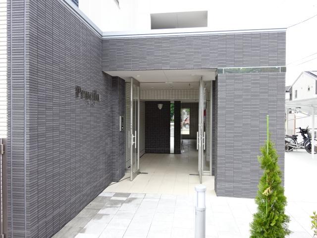 エントランス　外観写真（昼）
