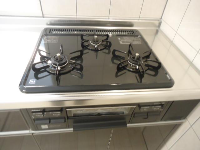 その他設備　グリル付3口コンロ（イメージ）