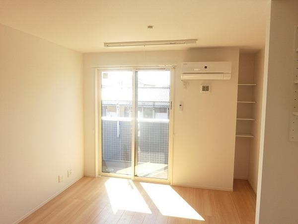 居室・リビング　エアコンあり！