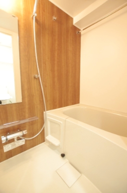 バス・シャワールーム　浴室